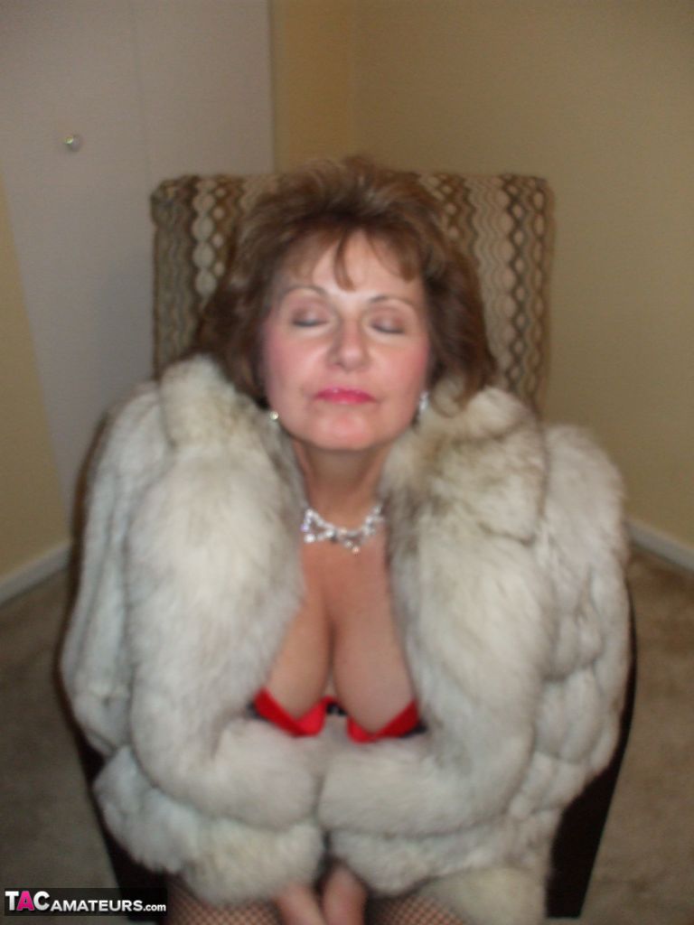 Free homemade amatuer milf porn pictures