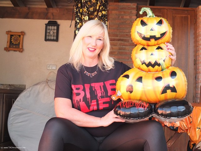 Halloween Pt1 Gallery from Melody
