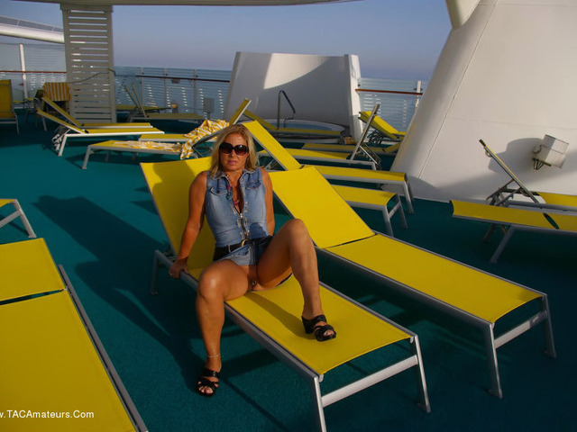 My Cruise To Barcelona Gallery from Nude Chrissy