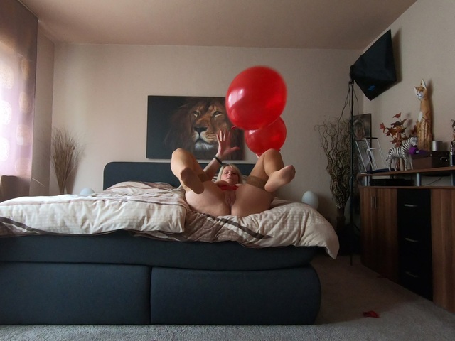 Red Crystal Balloons Gallery from Sweet Susi