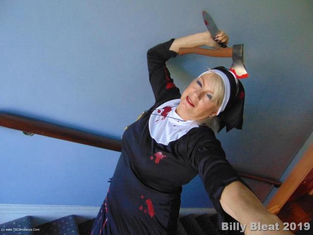 Dimonty - Halloween Evil Nun