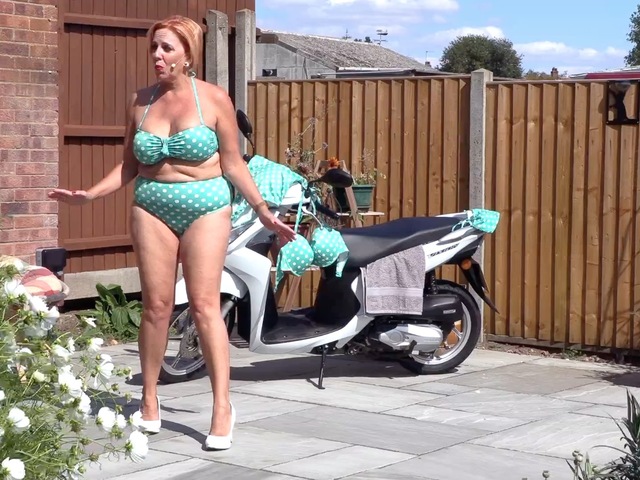 Retro Polka Dots Pt1 Video from Curvy Claire